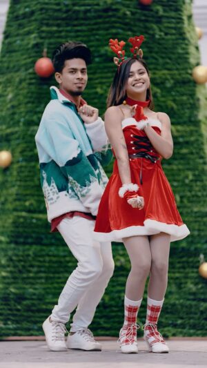 Sona Dey Instagram - Merry Christmas in advance🎄❤️

#Christmas #MerryChristmas #dance