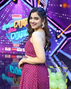 Soniya Suresh Instagram - Kissik Mode On 😍

#SunTV #PudhuVasantham #SoniyaSuresh #Serials #TamilSerials #SunDigital