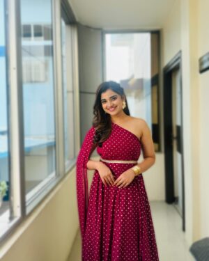 Soniya Suresh Instagram - Serving some 🌶️for u !!!!!!
.
.
.
.
#showtime#suntv#puthuvasantham#selvi#insta#instapic