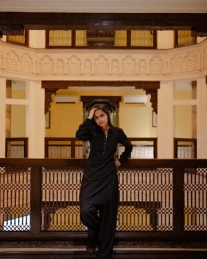 Sufi Malik Instagram - joined the black kurta hype 😛 
@houseofparishae 🖤