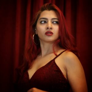 Superwowstyle Instagram - Embracing the femme fatale…

Okay seriously though,
this shoot just turned out so well…don’t you think? 
Yes, I am dumping too many pictures in today’s carousel, but there were at least 20 more I wanted to post 🫣😬

————

#photodump #photoshoots #redhead #redhairdontcare #femmefatale #reddress #reddresses #redhaircolor #redphotography #photogram #photoshootsession #indianfashion #indianinfluencer #indianblogger #indianbloggers #bangaloreblogger #bengalurublogger #bengaluru_diaries #bengalurumodels #bengaluruinfluencers #bangaloreinfluencers #bengalurudiaries #kolkatagirl #kolkatadiaries #kolkataphotography #kolkatainstagrammers