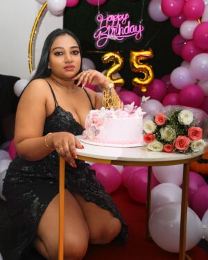 Suriya Praba Instagram - 🌸happy 25 th birthday to me😬

#post #trending #instagram #suriyapraba