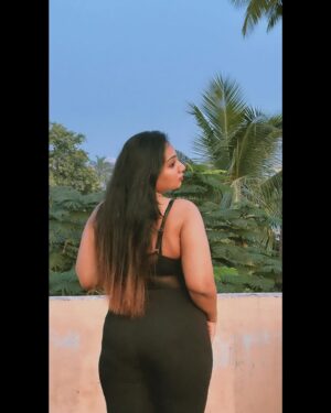 Suriya Praba Instagram - 🌸💋

#post #trending #suriyapraba #instagood #instagram