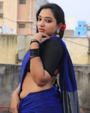 Suriya Praba Instagram - ❤✨🙈 sponsored @dcinixpress
  Pc @__.pikacho.__
  Saree @choose_deal