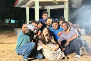 Sushma Nair Instagram - Today, we celebrate one incredible year as Vanmathi - my most cherished character yet! As my first lead role in a comedy series on National channel DD, produced by Vikatan, I’m grateful for the opportunity to explore my range. Vanmathi holds a special place in my heart, and I’m thrilled to share some unforgettable moments from Budget Kudumbam:

1. From real to reel: Housekeeping akka and Housekeeping Vanmathi
2. Our first family photo as Mrs. Vanmathi Chandru
3. Summer 2024: Waiting for my shot
4. Feeling adorable
5. Laughter with the boys on set
6. Celebrating 200 episodes with the team
7. The delicious celebration cake
8. Imitating our camera man
9. Working with Director Shakthivel sir
10. My first and favorite shot

#Vanmathi #BudgetKudumbam #Comedy #vikatan

The core team 👏👏👏