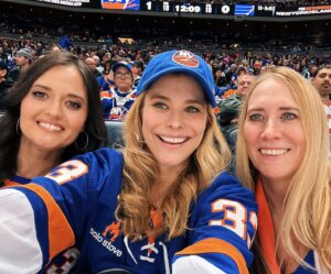 Susie Abromeit Instagram - Thank you #jonledecky @greatamericanfamily @nyislanders for an amazing time and game!