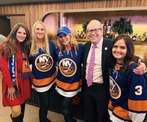 Susie Abromeit Instagram - Thank you #jonledecky @greatamericanfamily @nyislanders for an amazing time and game!