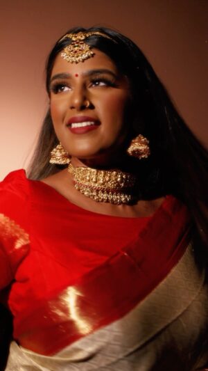 Swarnaa Rajalingam Instagram - Birthday magic ⚜️✨ 

I wanted to extend a heartfelt thank you to each and every person that has crossed paths with me over the last year. I feel fortunate for the love, the blessings, the laughs, the learnings, the AH- HA moments and everything in between.

I look forward to all that the universe has in store for me and hope you all stick around for this collective journey ☺️

I wanted to tie a ribbon on this birthday post by sharing 10 things I’m grateful for 

1. THIS PLATFORM and this COMMUNITY I feel blessed to connect with, share my life with and continue to CREATE for. So much of my life changed all thanks to YOU guys 🫶🏾

2. A husband who loves hard, willing to move mountains to just be together & granting me with a second family I get to also call home 🇨🇦 

3.  Being blessed by god that it was our family that was chosen to love and care for a special needs sibling who is our absolute world because the love we receive is the greatest love I’ve ever experienced

4. Friends that see me for me and are just as passionate & just as ferocious in loving me as I do them. 

5. Getting to travel on all expense paid trips to India and China through work 👩🏾‍💻 & interact with global teams and learn from a professional and personal level 

6. Launching a brand I worked so hard on at Miami and see it still continually grow & get appreciated 

7. Opportunities with brands I genuinely love and adore

8. Having a powerful network that I can leverage to help encourage, empower and support others

9. Family that sticks by you through thick and thin ❤️

10. Having people that see the spark in you when you lose sight of yourself and people who speak so much life into you every time you talk that they leave you feeling so inspired and re charged.

This year I want to make a promise to myself to prioritise relishing in gratitude & staying open to receiving all good things in abundance! 

✨✨

#tamilwedding #tamilbridalinspo #piscesseason #whiteandredsaree #indianwedding 

[tamil wedding inspo, tamil bridal inspo, South Indian wedding, red and white saree]
