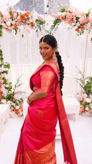 Swarnaa Rajalingam Instagram - Got to witness the most beautiful backyard traditional Hindu ceremony for my cuties @aditimakeup & @justin_singh97 🪷🫶🏾

Makeup: meeee 
Hair & jewellery: @beautybygowtham 
Saree draping: @drapingbyb 
Saree: @thirumanam.melbourne 

[hindu wedding, traditional wedding, bridesmaid, South Indian wedding, hot pink saree]

Have you ever attended a backyard wedding?