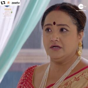 Swati Shah Instagram - Kya Kadambari suraksha kavach kholengi gun gun ko bachane ke liye…Watch Pyaar kaa pehla naam Radha Mohan …Monday to Saturday 8 pm