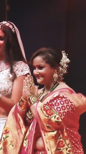 Swati Shah Instagram - EBCD - Everybody Can Dance 2022
Celebrity Judge : @swaragshah ma'am 
Directed by : @choreographerdharmesh Sir

Thankyou for taking out time and being a part of our special day....your presence meant alot ....
Thank you for being an awesome judge.

#ebcd2022  #reels #explorepage #explore #instagood #trendingreels #love #reelitfeelit #viralvideo #swatishah #celebrity #judge #reels #reelsinstagram #trendingreels #viralreels #explore #dharmeshdancestudios #choreographerdharmesh