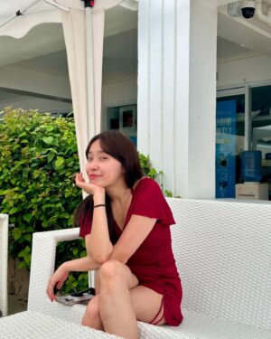 Sylvia Kim Instagram - 사랑해울가족!!!!!
new video is up!! family in cebu but life is so unpredictable 😓 thank you so much for the great food and service @themarkcruise 🩵🩵