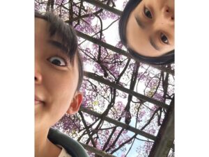 Tamaki Shiratori Instagram - ⁡
⁡
映画「アイミタガイ」オフショット📷
⁡
現場も休みの日も、華ちゃんとずっと一緒に過ごしました。
色々話したり、歌ったり、笑ったりしながら
梓と叶海の関係を作ることが出来ました😊
⁡
#アイミタガイ 
#11月1日公開