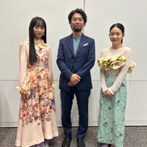 Tamaki Shiratori Instagram - ⁡
⁡
映画「アイミタガイ」完成披露試写会でした！！
⁡
この作品を見終わったとき、自分の周りの大切な人の顔を思い浮かべてしまうような温かい作品です🪻
⁡
公開までもう少し時間はありますが、
是非劇場で人の繋がり、温かさを感じて欲しいです。
⁡
⁡
2024.11.1 公開
@aimitagai_movie