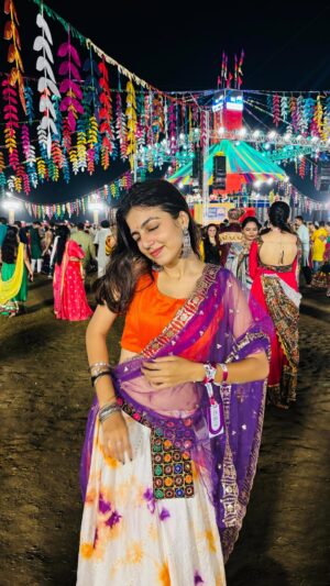 Taniya Oberoi Instagram - Wait is over 😌 
Not a guju still for me garba heals everything 🧿😌❣️
.
.
#navratri #navratrispecial #garba #india #durgapuja #mumbai #jaimatadi #durga #festival #love #instagram #devi #maadurga #photography #maa #diwali #bhfyp #k #dandiya #navratricollection #garbanight #durgamaa #garbalover #hinduism #indianfestival #instagood #indian #dussehra #garbadance #happynavratri