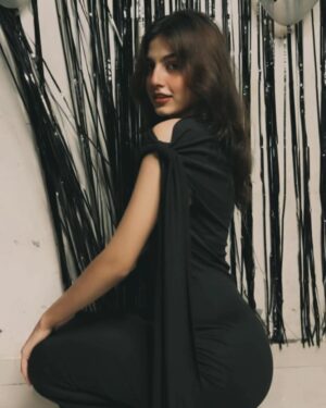 Taniya Oberoi Instagram - Dressed to possess  𓆩🖤𓆪 
.
.
.
#post #instagram #viral #instagood #trending #love #like #newpost #explore #photography #explorepage #new #follow #reels #insta #photo #viralpost #followforfollowback #instadaily #india #likeforlikes #likesforlike #instalike #photooftheday #share #comment #foryou #fyp #fashion #likes