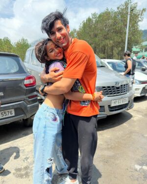 Tanu Rawat Instagram - Roadies Memorie❤️
Mere pyare bhaiya❤️
#tanurawat33 #bhaiya #roadies