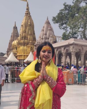 Tanu Rawat Instagram - Kashi Vishwanath mandir❤️🙏🏻🥹 
HAR HAR MAHADEV❤️❤️❤️
#tanurawat33 #mahadev #shambhu #shivji