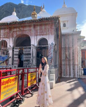 Tanu Rawat Instagram - Ganga maa❤️🙏🏻 
#ganga #tanurawat33