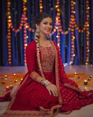 Tanu Rawat Instagram - शुभ दीपावाली❤️🪔
.
.
.
.
.
.
.
Pic click and edit by-: @alex_pixels_