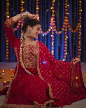 Tanu Rawat Instagram - शुभ दीपावाली❤️🪔
.
.
.
.
.
.
.
Pic click and edit by-: @alex_pixels_