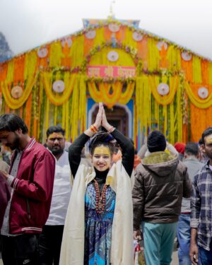Tanu Rawat Instagram - Jai shri  Kedarnath ❤️🙏🏻
.
.
.
#bhole #bholenath #shiv #uttarkhand #mahadev #baba