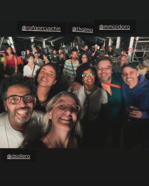 Thalma de Freitas Instagram - #tbt dessa semana 
Cosmopolitan com @pikinininha 
#wmeawards com @ceu 
Caetano & Bethânia com IanBlackers
Família no elevador 
Minha criança pronta pra formatura 
Amo a parceria@pikycandeias.comunicacao 
Olha ela aqui @preta.velha ❣️
@musicahenriquearaujo é sensacional!
Fica a dica 🙌🏾