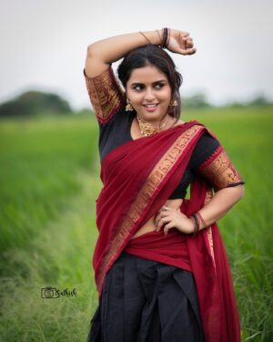 Thamizhvani Instagram - இனிய தீபாவளி நல்வழுத்துகள் 🪔🥳

Let the Diwali celebrations begin—bring on the sweets, lights, and joy! 🥳🥳

Half saree: @devyash_designs 
Photographer: @sathish_photography49
