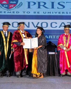Thamizhvani Instagram - Memorable day 💛🖤

#graduation