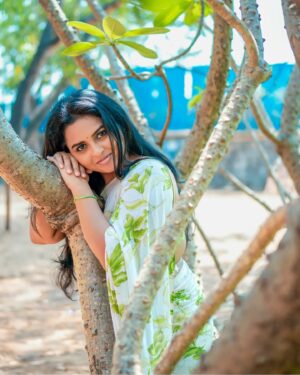 Thamizhvani Instagram - Short but full of Innocence 💚🤍

@mcgstudio8216 

#greenmagic #potrait #sareefashion
#instagram #instagood #instalife