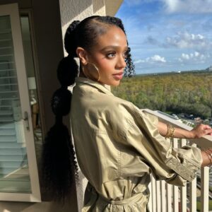 Tiffany Boone Instagram - Tiffany Boone AKA Sarabi in the #Mufasa Lion King Movie. Get your tickets for December 20th nowwww! 🦁👑 Hair by @indiamhammond makeup by @glammedbytybella styled by @shameelahhicks ✨✨✨