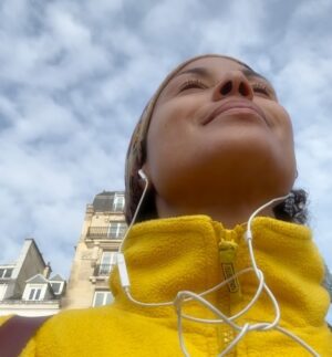 Tiga Instagram - Après bientôt 4 années éblouissantes en Polynésie, je ss de retour à Paris (pour de nombreuses bonnes raisons 🥰). La ville a bcp changé. Je me sens comme une touriste. Toujours émerveillée. 

J’ai le soleil dans le cœur. La vie devant moi. Des projets plein la tête. 
Au plaisir de vous croiser dans le métro, à la terrasse d’un café (mm si le temps se rafraîchit), sur un tapis de yoga… 😘 

Merci Tahiti ☀️🙏☺️ Le monde est beau 🫶

InfaTIGAble 🍀🤗