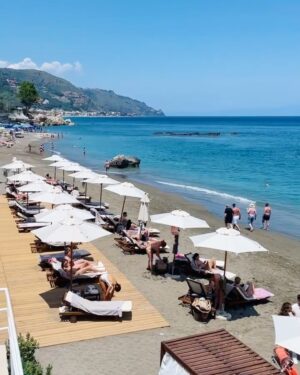 Tina Casciani Instagram - ..Taormina..🌺