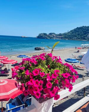 Tina Casciani Instagram - ..Taormina..🌺