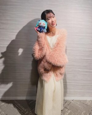 Tomoyo Kurosawa Instagram - わしゃがな！

ありがとうございました✨✨

#わしゃがな #わしゃ生

・・・・・・・・・・

カーディガン @labelleetude_official 
ワンピース @laemuse.official 
イヤリング/ネックレス @monamie79_official 
クマリング @yuu_select