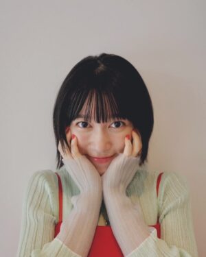 Tomoyo Kurosawa Instagram - 🪐

はじめてのガンチャン、ありがとうございました！
劇場先行版『機動戦士Gundam GQuuuuuuX -Beginning-』は
1月17日（金）より全国の劇場にて公開です。

是非劇場でお楽しみください！！

#ガンダム #ジークアクス #gquuuuuux 
#ガンチャン 

・・・・・・・・・・・・・・・・・・・・

イヤリング @karhtu_press @tzumei_accessory 
ネックレス/リング @nanaguofficial
