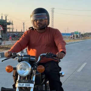 VJ Siddhu Instagram - Karuppan kusumbu Karran 🔥🔥🔥🔥 

#vjsiddhu #vjsiddhuvlogs #vjsiddhuvlogsbiketrip #vjsiddhubiketrip