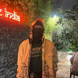 Vasantha Kumar P Instagram - New year but I’ll be the same 🍉♠️🐓
#asalkolaar416