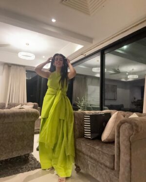 Yashma Gill Instagram - Life these days!! 💆‍♀️ 
 
The blue dress is from @sadafkanwalfashion for everyone asking! I still have to put proper pictures in it but Cus you guys kept dming