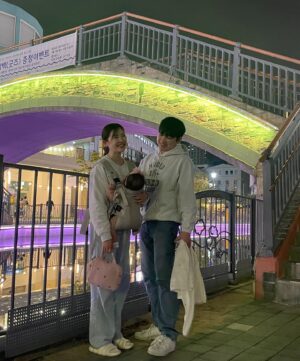 Yukika Teramoto Instagram - ゲラの娘につられ笑い🤭
 
뭐가 그렇게 웃긴지는 모르겠지만 ㅋㅋ
너무 잘 웃어서 엄마아빠도 너무 웃겨 🤣

#育児日記 #6ヶ月 #아기스타그램