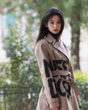 Zhou Ye Instagram - 漫步巴黎❤️ #dior