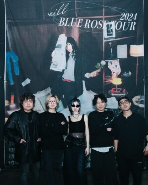 eill Instagram - BLUE ROSE TOUR 2024 finale. 
Thank u Seoul ♡❄️🤍

Hair @hyena_bana 
Make up @soonsoo_sim2818 
Styling @r.soll_office 

Dr @yukinops 
Ba @ochi_the_funk 
Key @ryoleftymiyata 
Gt @ Katsushiro Sato 
MNP @yosukeminolu 

Light @anamee_1209 

BIGLOVE.