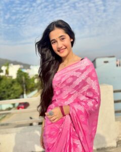 Aakriti Sharma Most Liked Photos and Posts