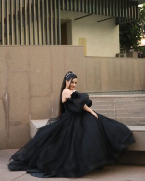 Aalisha Panwar Instagram - 👑 .. ., 

.

.

.

#itaawards2024 #blackbeauty #tuesdayvibes #vibing #slaying #instagood