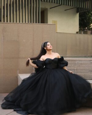 Aalisha Panwar Instagram - 👑 .. ., 

.

.

.

#itaawards2024 #blackbeauty #tuesdayvibes #vibing #slaying #instagood