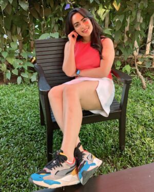 Aanchal Munjal Instagram - On a muchhhh needed fam getaway 🫠 Loveee twinning w @theanunarang 😍
Thank you @riverestateresort for such a lovely holiday & amazing hospitality ❤️