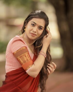Aarthi Subash Instagram - ఇలారాణి🥀
#aarthisubash #photoshoot #halfsaree 
#hyderabad #telegusongs