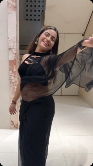 Aasma Sayed Instagram - Hum tumpe marte hai 💞✨

#foryou #love #lovequotes #explore #explorepage 

#ethnic #saree #govinda ❤️