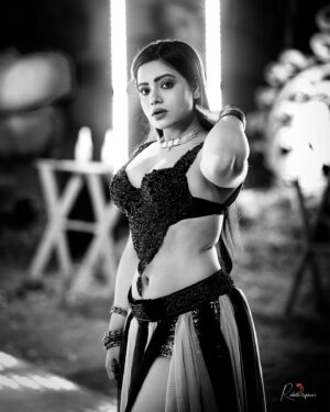 Aasma Sayed Instagram - #latepost ❤️💚💙

#onset #love #bts #dance #hyderabad 

#telugucinema #❤️

Photographed by @rohithcaptures