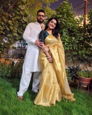 Aastha Chaudhary Instagram - Kafii late post 🙈 🤣 
A week full of laughter, madness & celebration 💕
#lafamilia #diwali2024 #bhaidooj #govardhanpuja